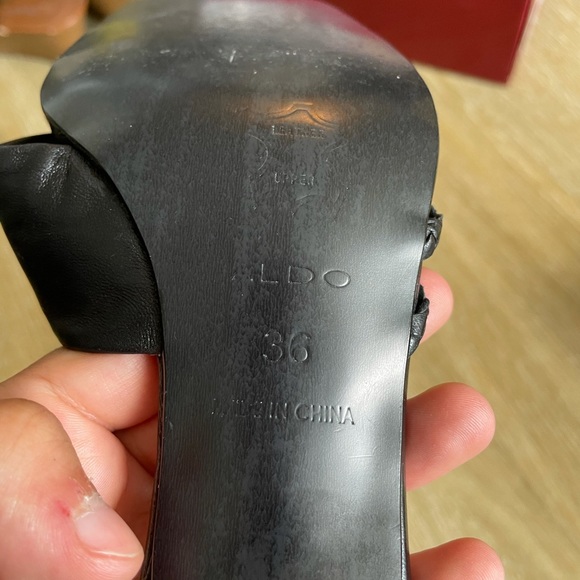 Heels - Picture 2 of 2